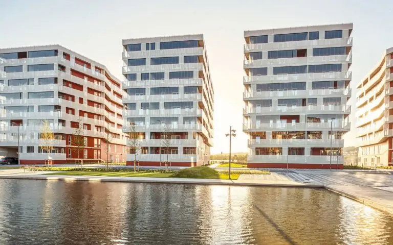 Sliding glass walls Airclos A32. Real state promotion in Seaview, Stavanger, Norway