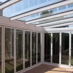 Airclos F105 Techos fijos + S35 Puertas plegables. Porche, España.