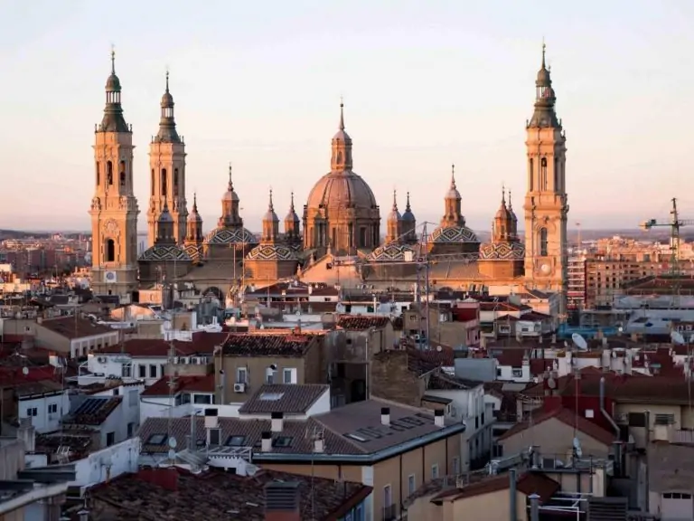 puertas plegables zaragoza